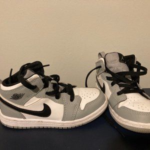 Jordan 1 Mid Light Smoke Grey (GS)
